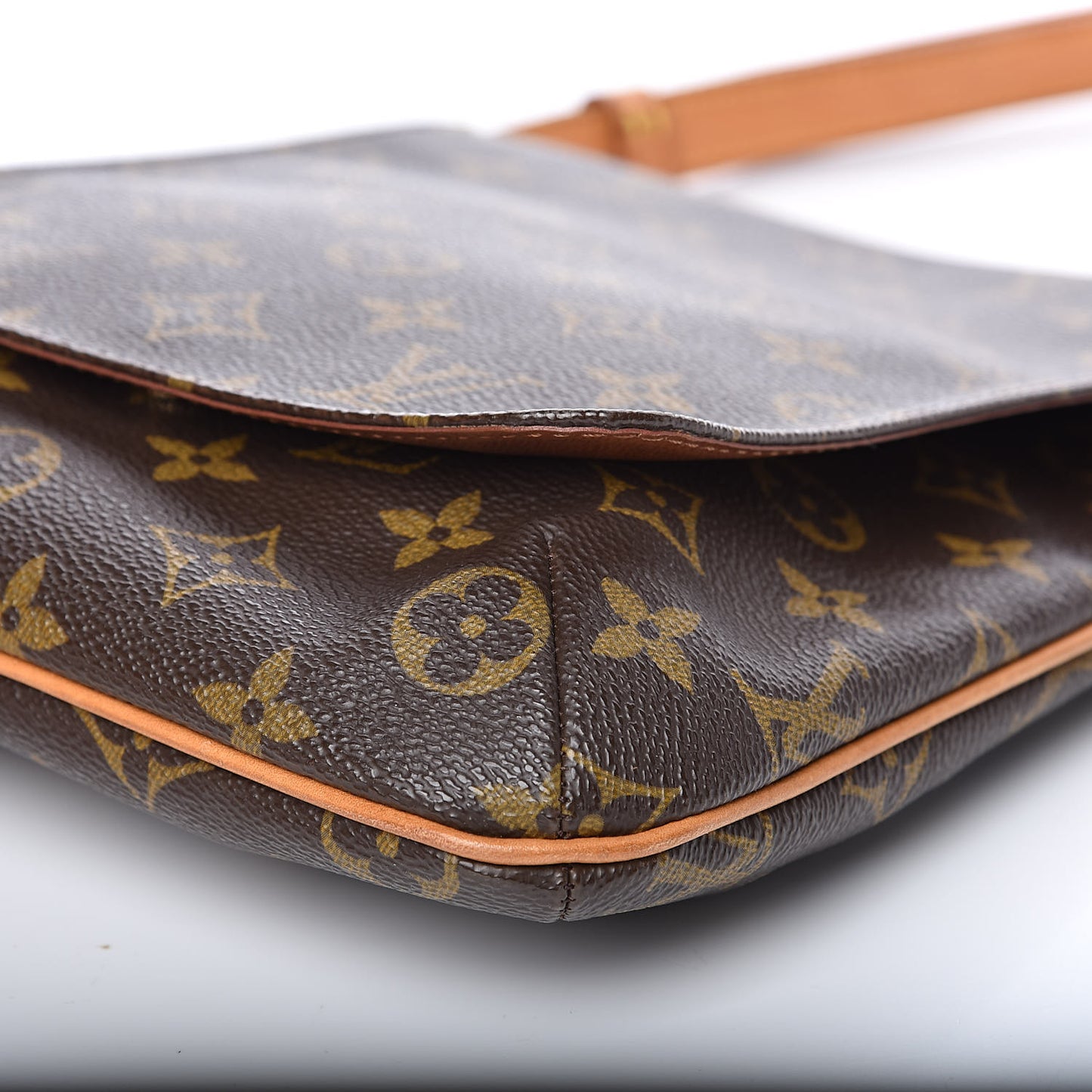 Monogram Musette Salsa