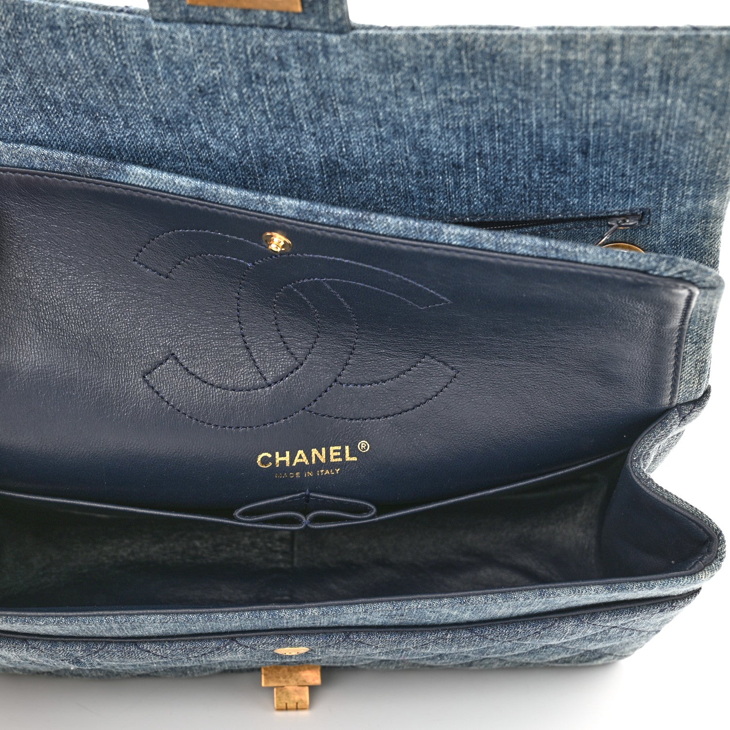 Chanel Denim Quilted 2.55 Reissue 226 Flap Dark Blue 5 of 10