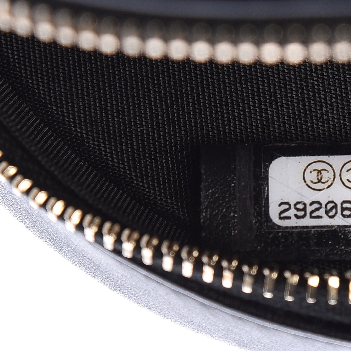 Calfskin Quilted Pearl Round Clutch With Chain Black