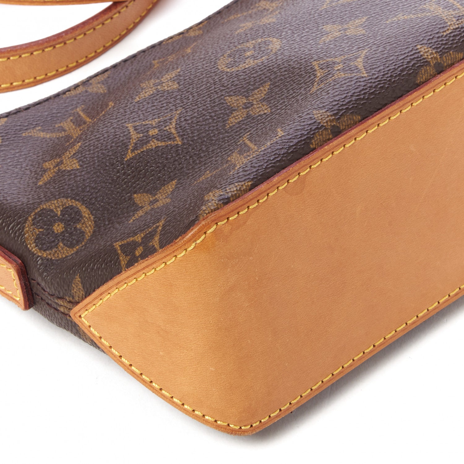 Louis Vuitton Monogram Trotteur 6 of 8