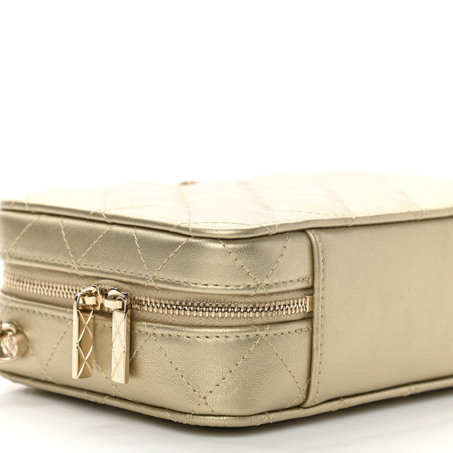 Chanel Metallic Lambskin Quilted Top Handle Vanity Case Gold 8 of 10