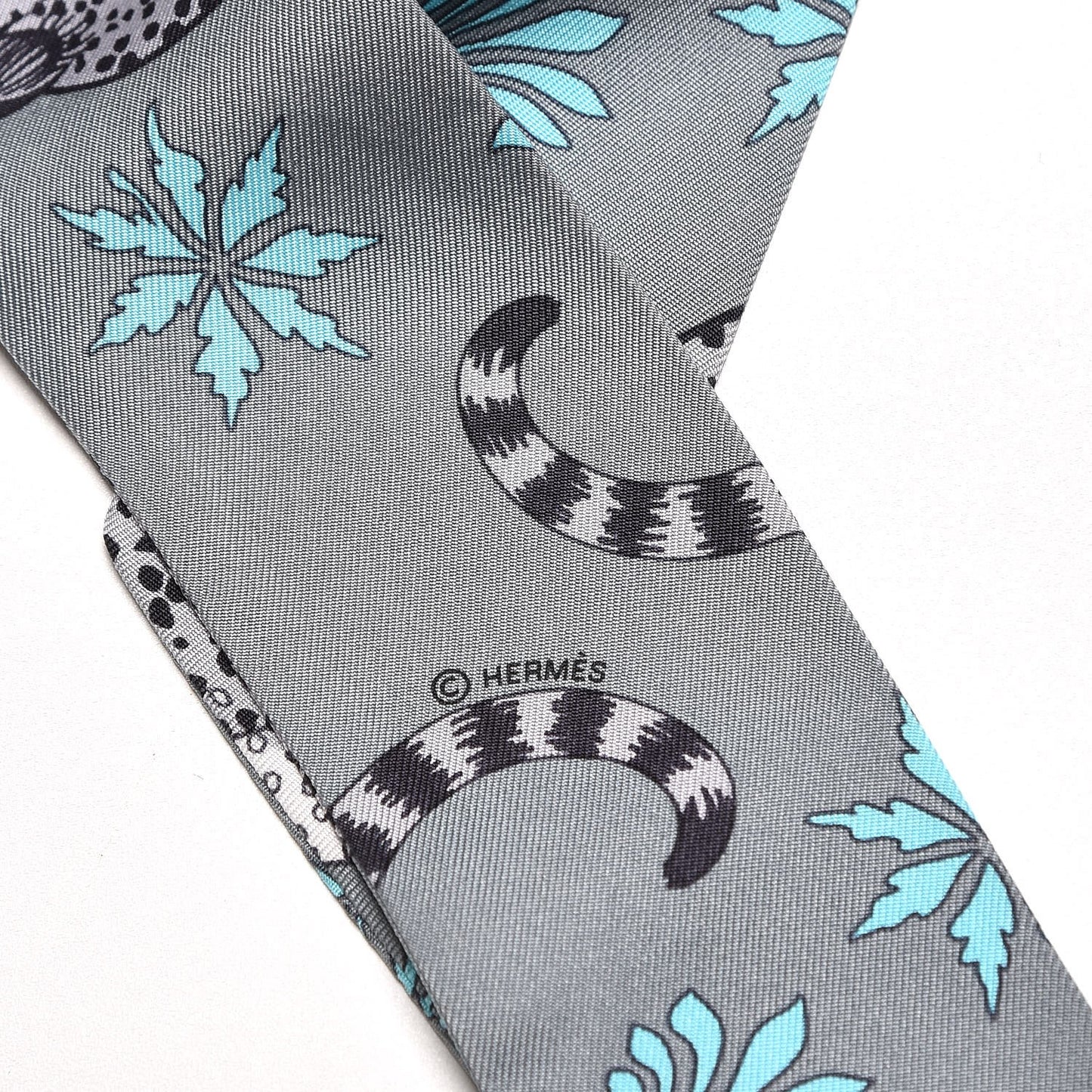 Silk Les Leopards Twilly Gris Acier Gris Perle Peach