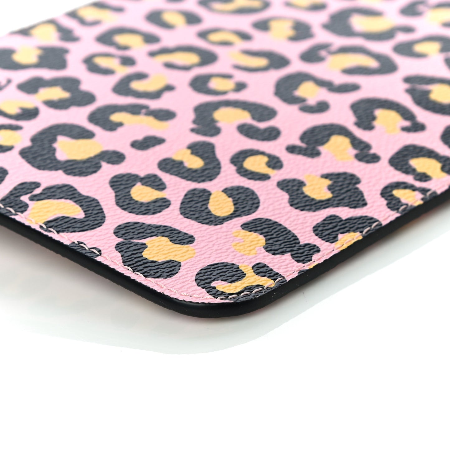 Monogram Giant Wild At Heart Neverfull MM Pochette Black