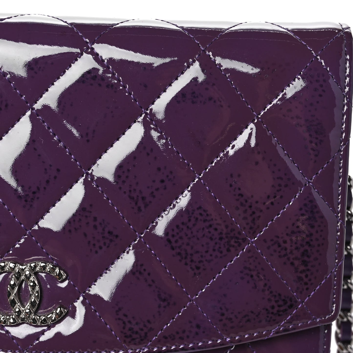 Patent Quilted Brilliant Wallet On Chain WOC Violet