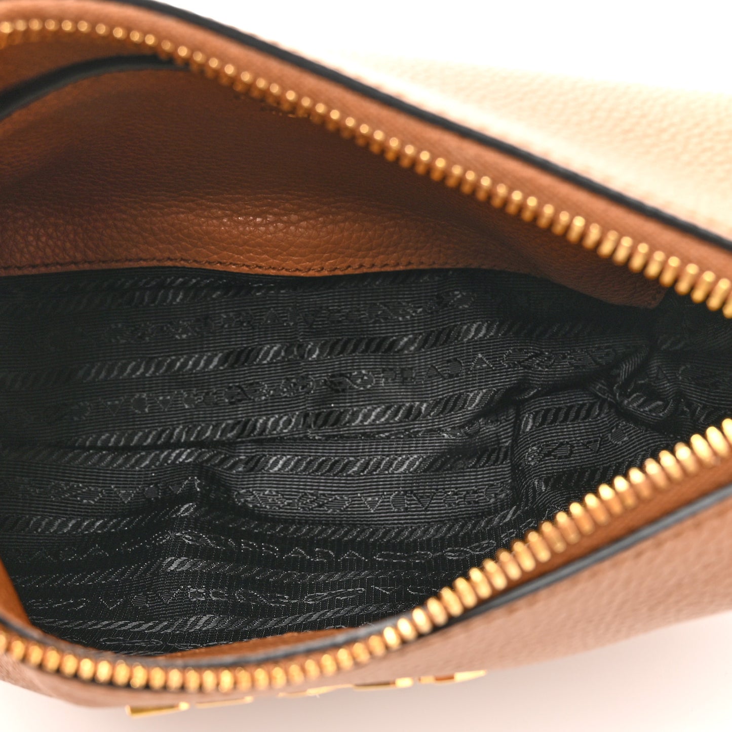 Vitello Phenix Small Zippered Messenger Hobo Cammeo