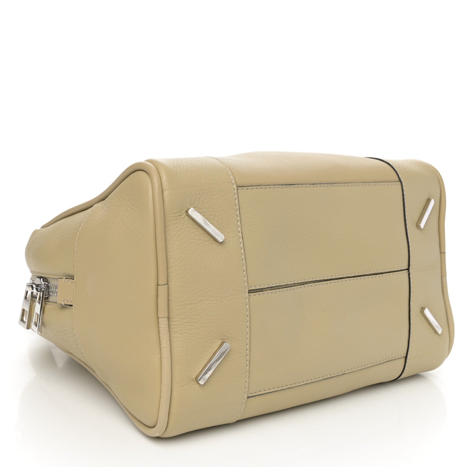 Loewe Calfskin Amazona Medium Sand 4 of 9