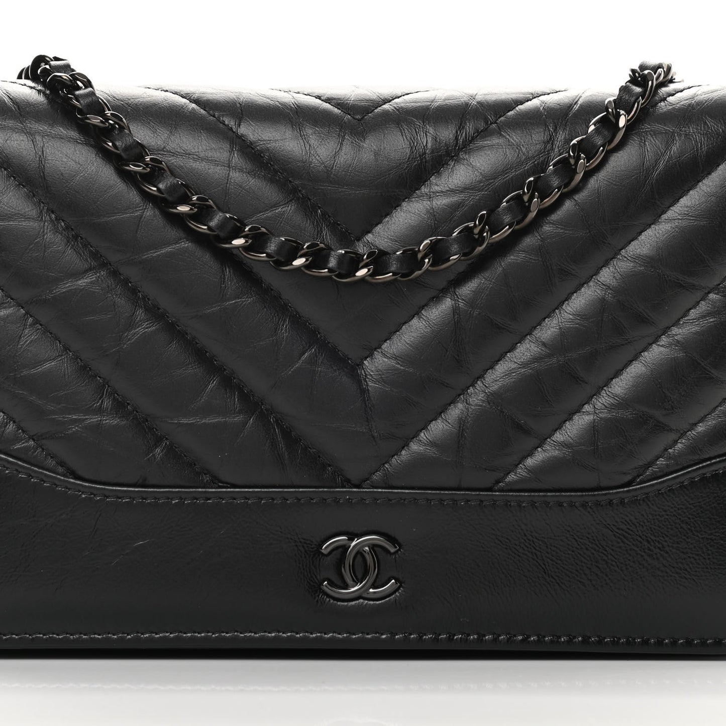 Aged Calfskin Chevron Quilted Gabrielle Wallet On Chain WOC Black