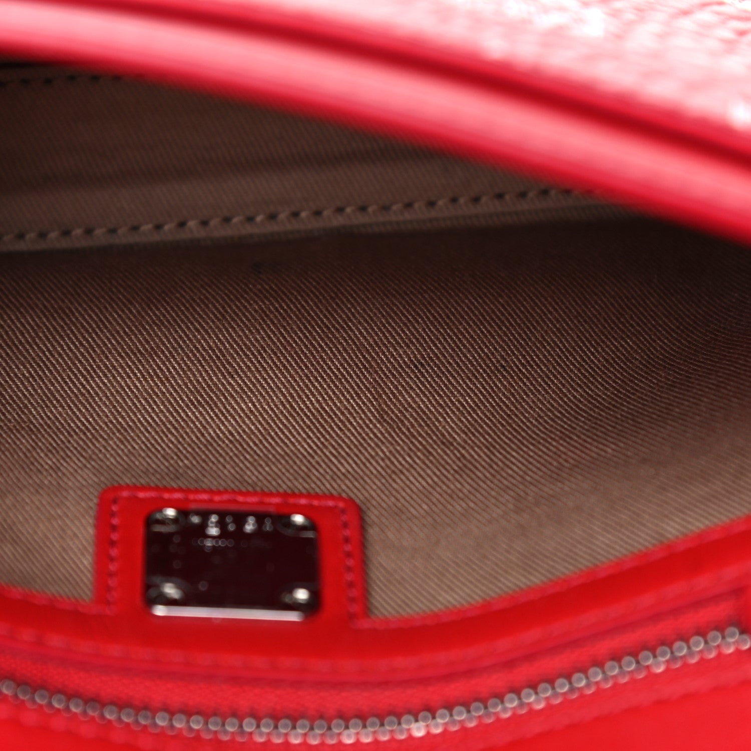 MCM Visetos Patricia Wallet On Chain Red 11 of 13