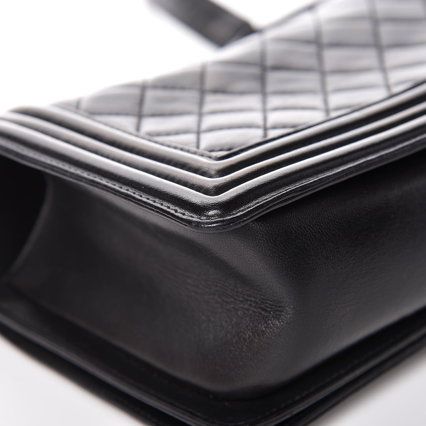 Lambskin Quilted Medium Boy Flap Black
