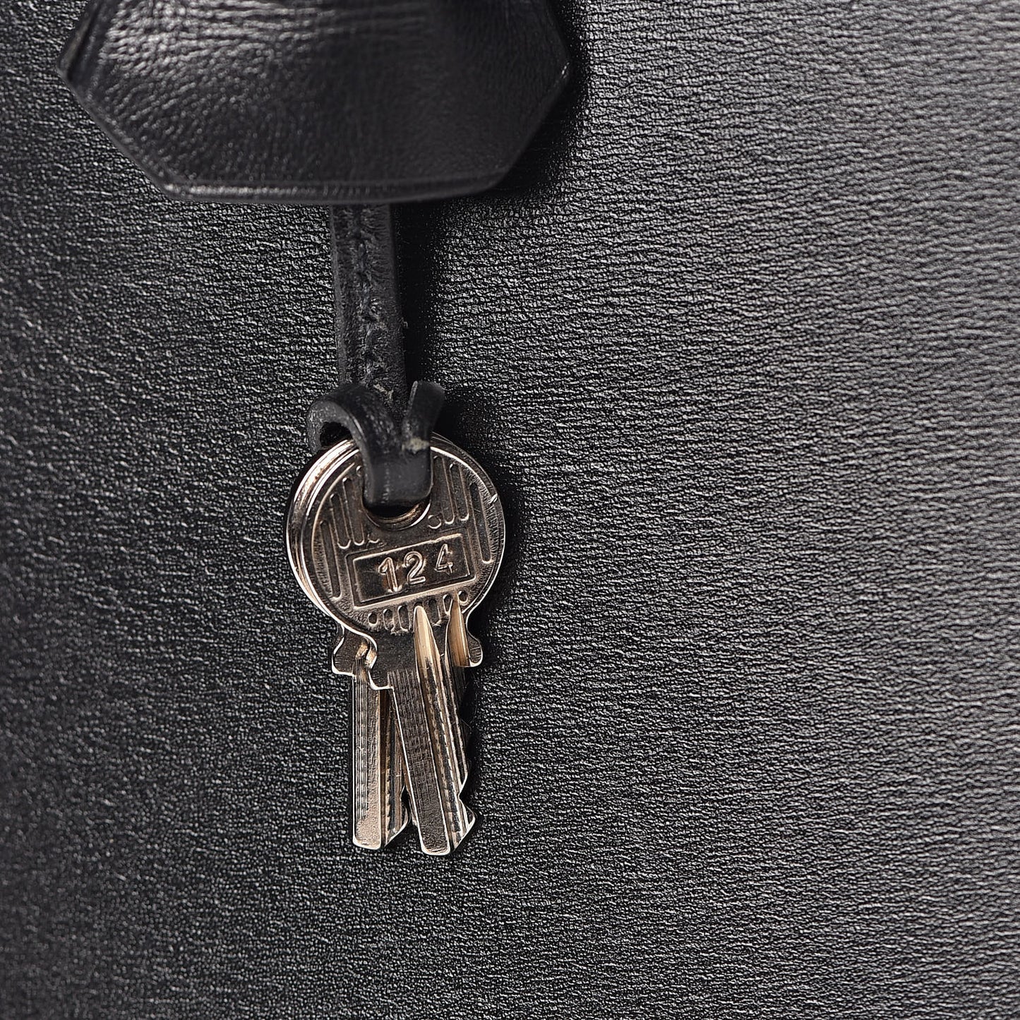 Box Kelly Sellier 28 Black