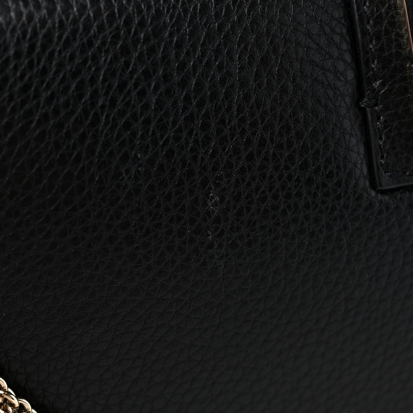 Pebbled Calfskin Medium Glam Lock Rockstud Flap Black