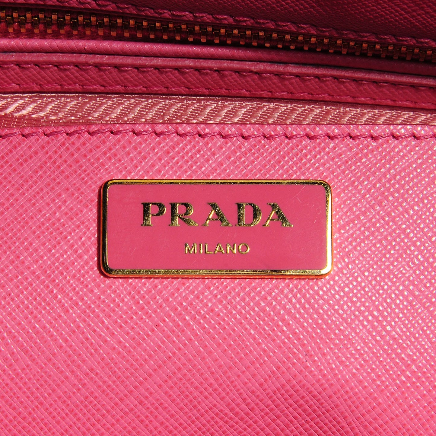 Saffiano Medium Galleria Double Zip Tote Geranio