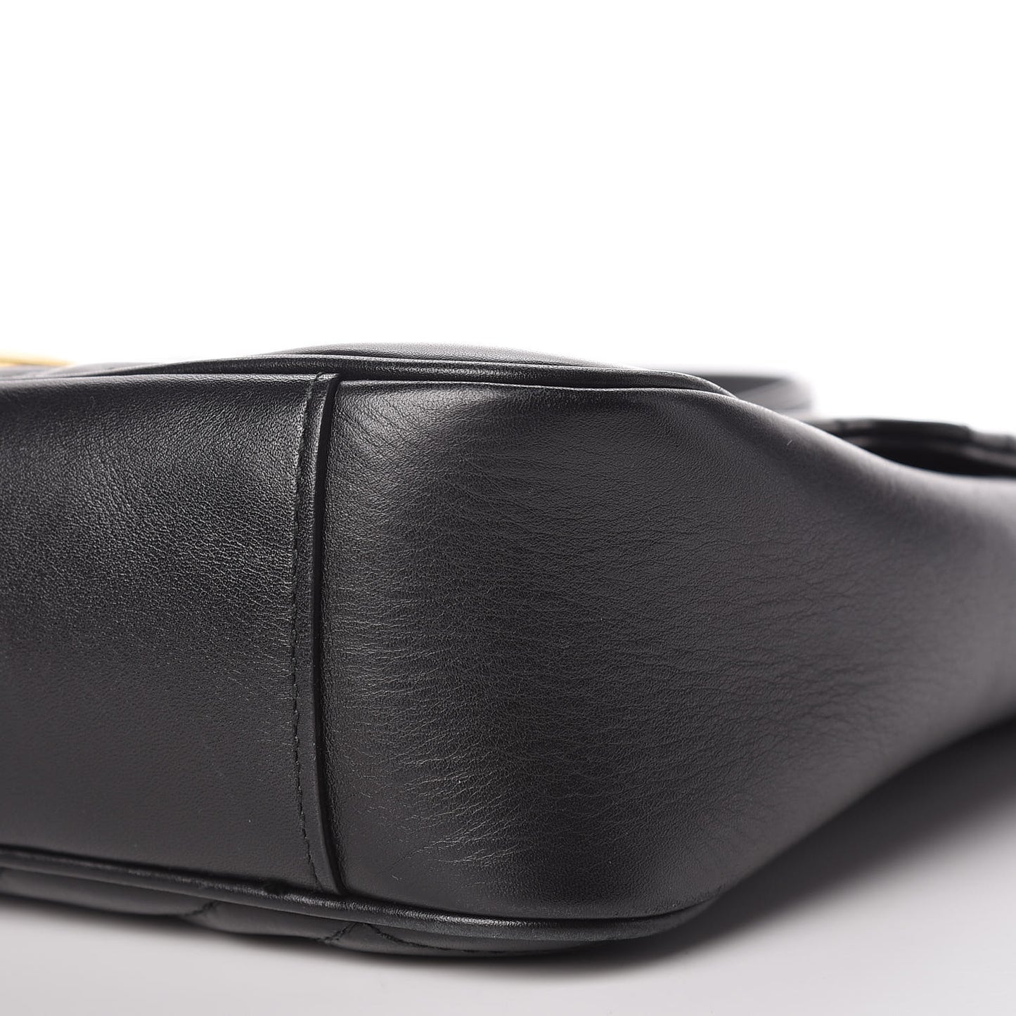 Calfskin Matelasse Medium GG Marmont Shoulder Bag Black
