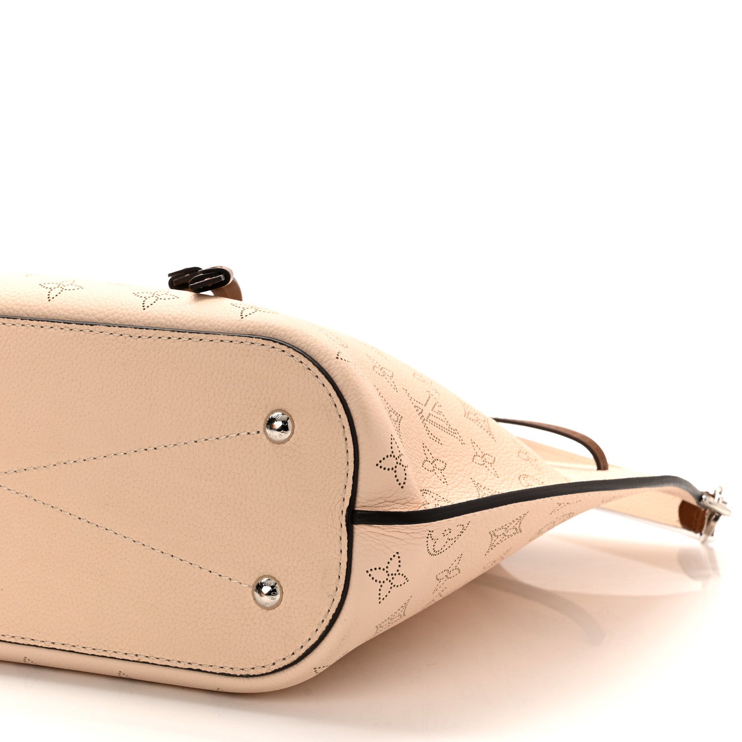 Louis Vuitton Mahina Girolata Creme 10 of 10