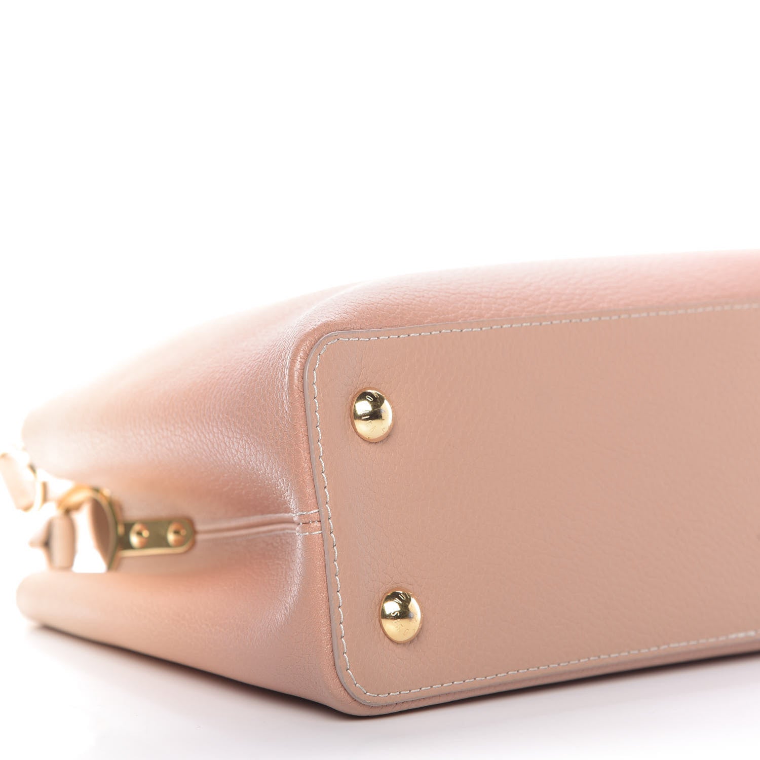 Louis Vuitton Taurillon Gradient Capucines PM Cloudy Creme 6 of 8
