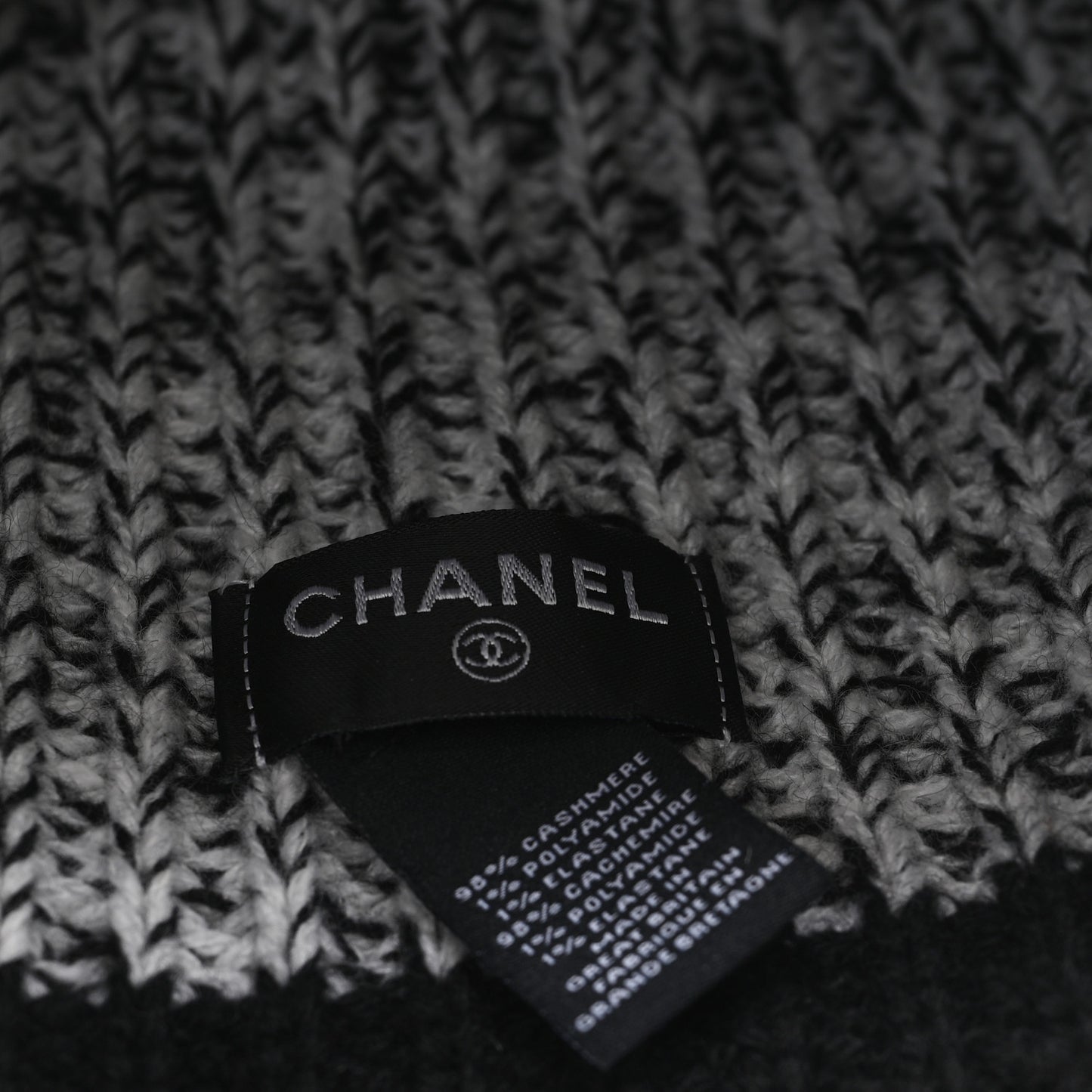 Cashmere CC Beanie Hat Black White