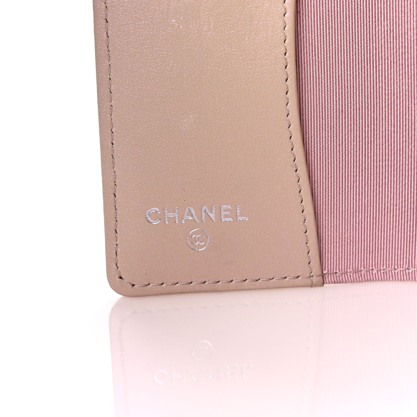 Iridescent Calfskin Quilted Classic 4 Key Holder Wallet Pink