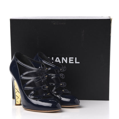 Chanel Patent Calfskin Quilted CC Strap Pumps 35 Navy Gold 9 of 10