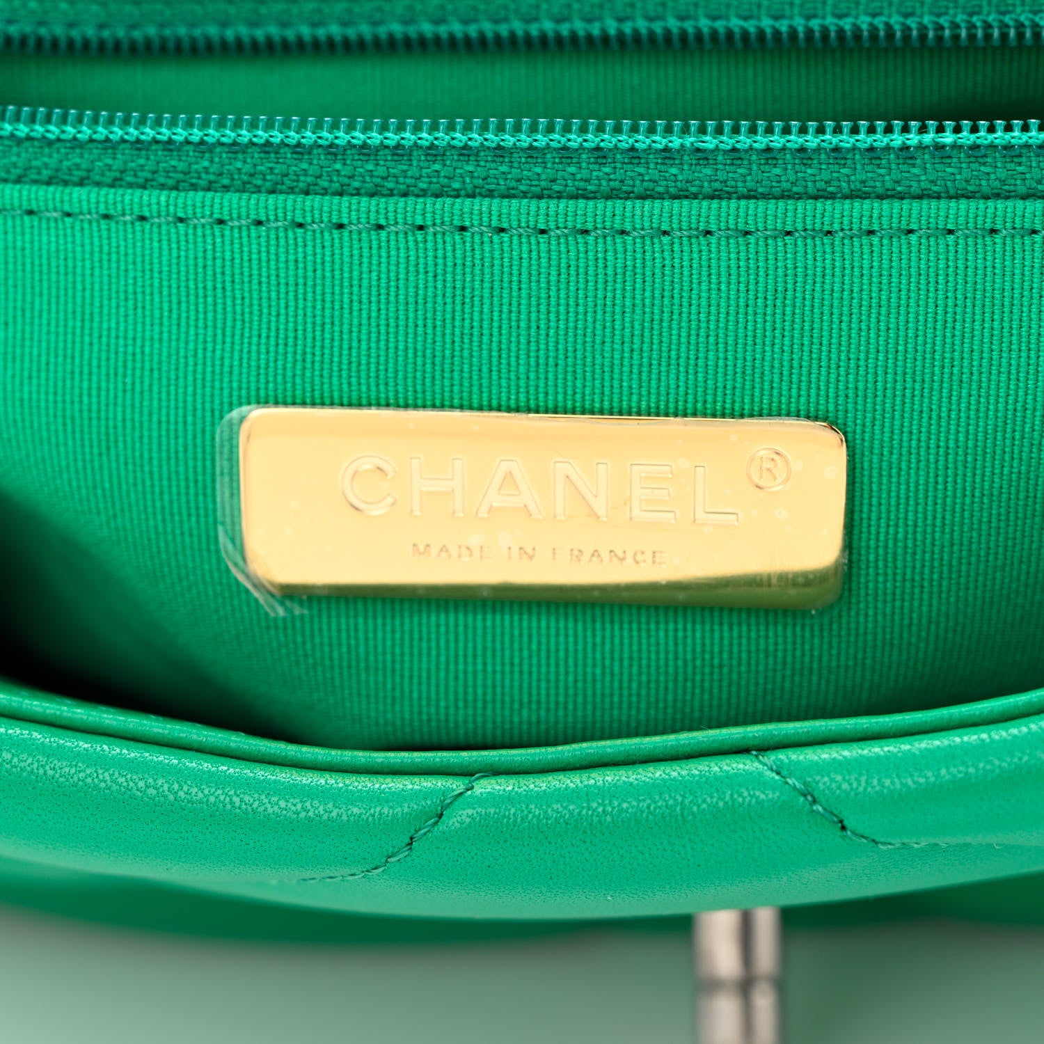 Chanel Lambskin Quilted Medium Chanel 19 Flap Green 5 of 9