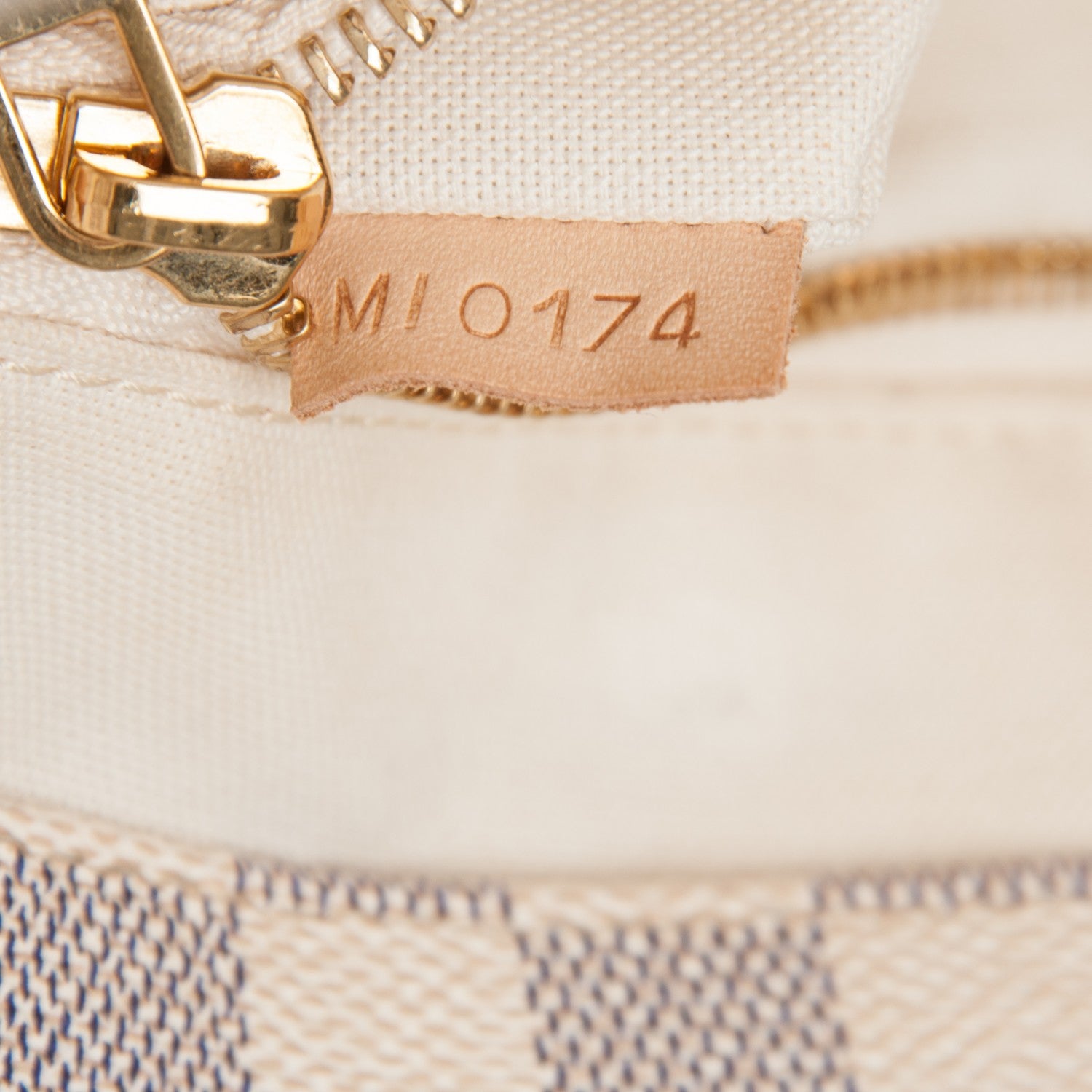 Louis Vuitton Damier Azur Cabas Adventure MM 9 of 10