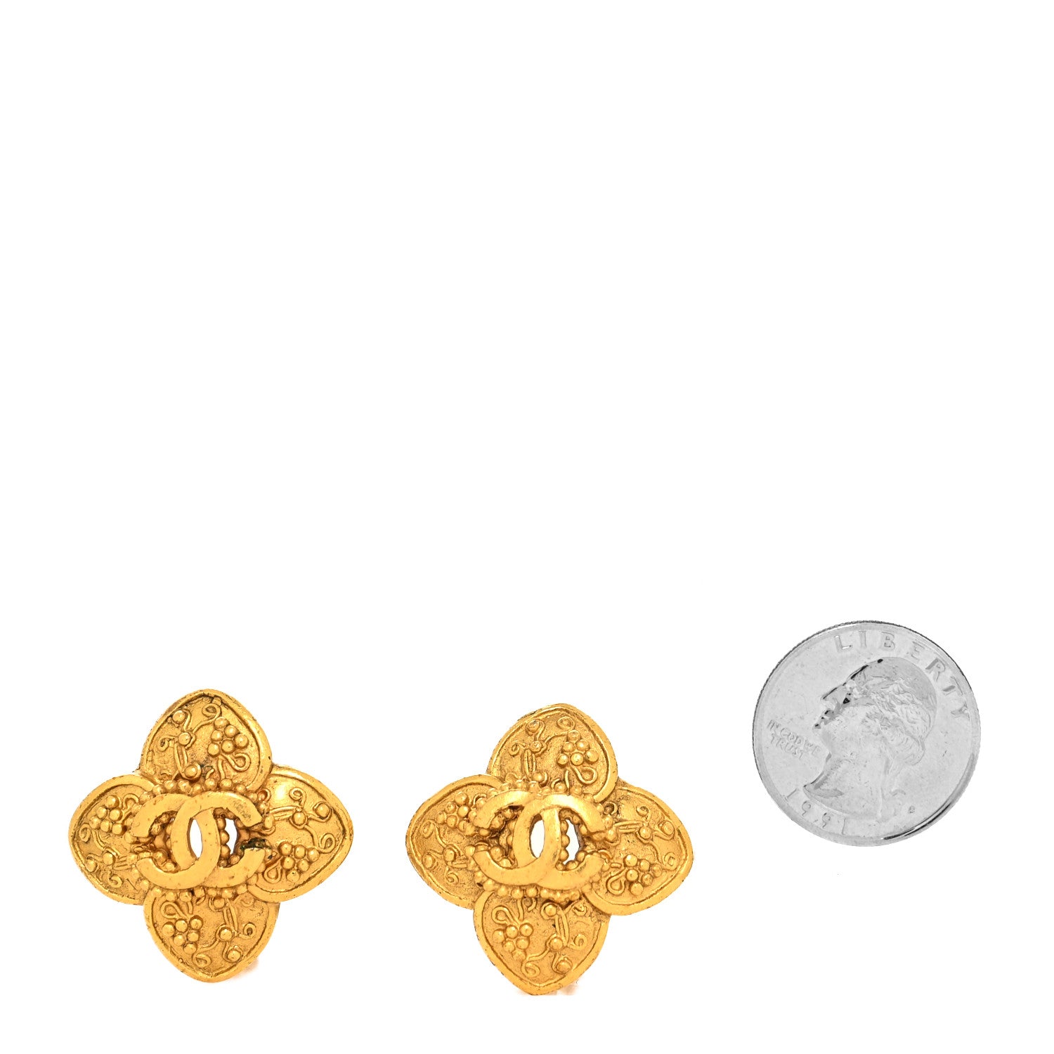 Chanel CC Clip On Earrings Gold 2 of 4
