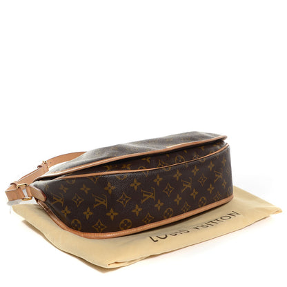 Louis Vuitton Monogram Menilmontant MM 4 of 8