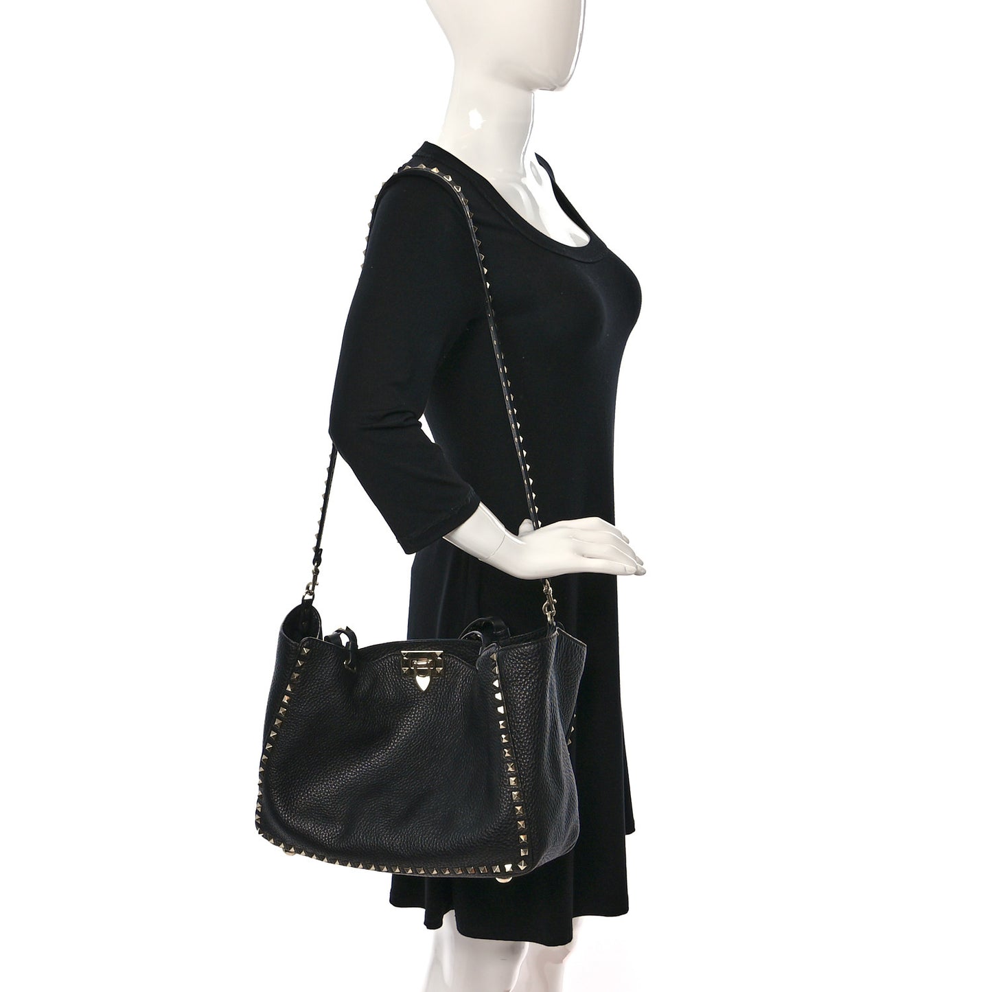Pebbled Calfskin Medium Rockstud Tote Black