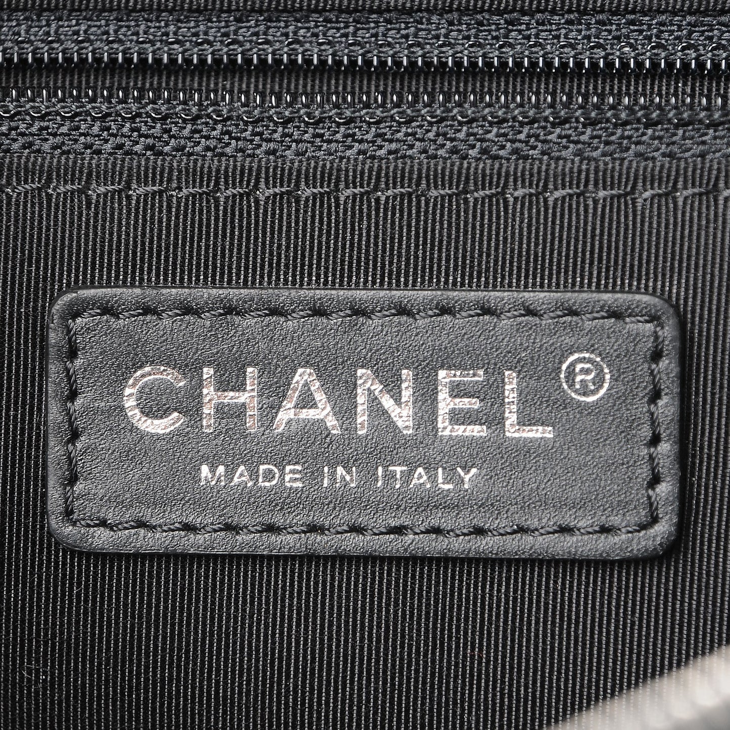Grained Calfskin Quilted Medium Casual Rock Flap Black