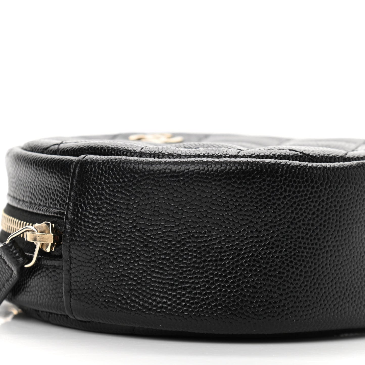 Caviar Quilted Round Clutch With Chain Black