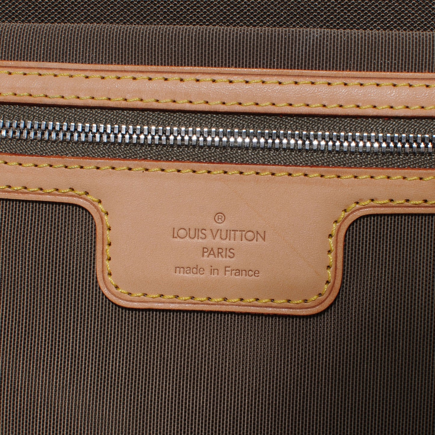 Damier Geant Conquerant 65 Rolling Luggage