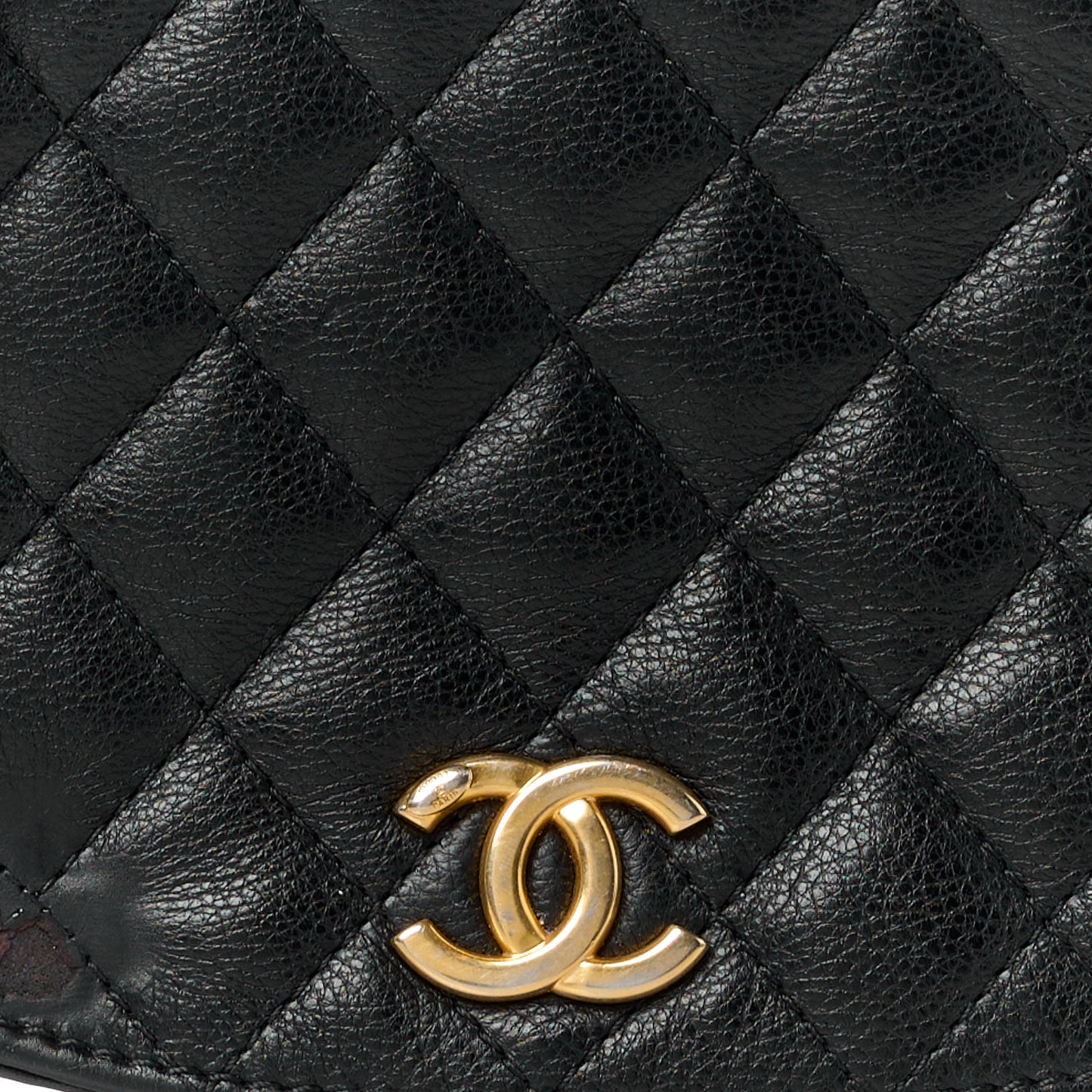 Grained Calfskin Quilted Messenger Flap Black