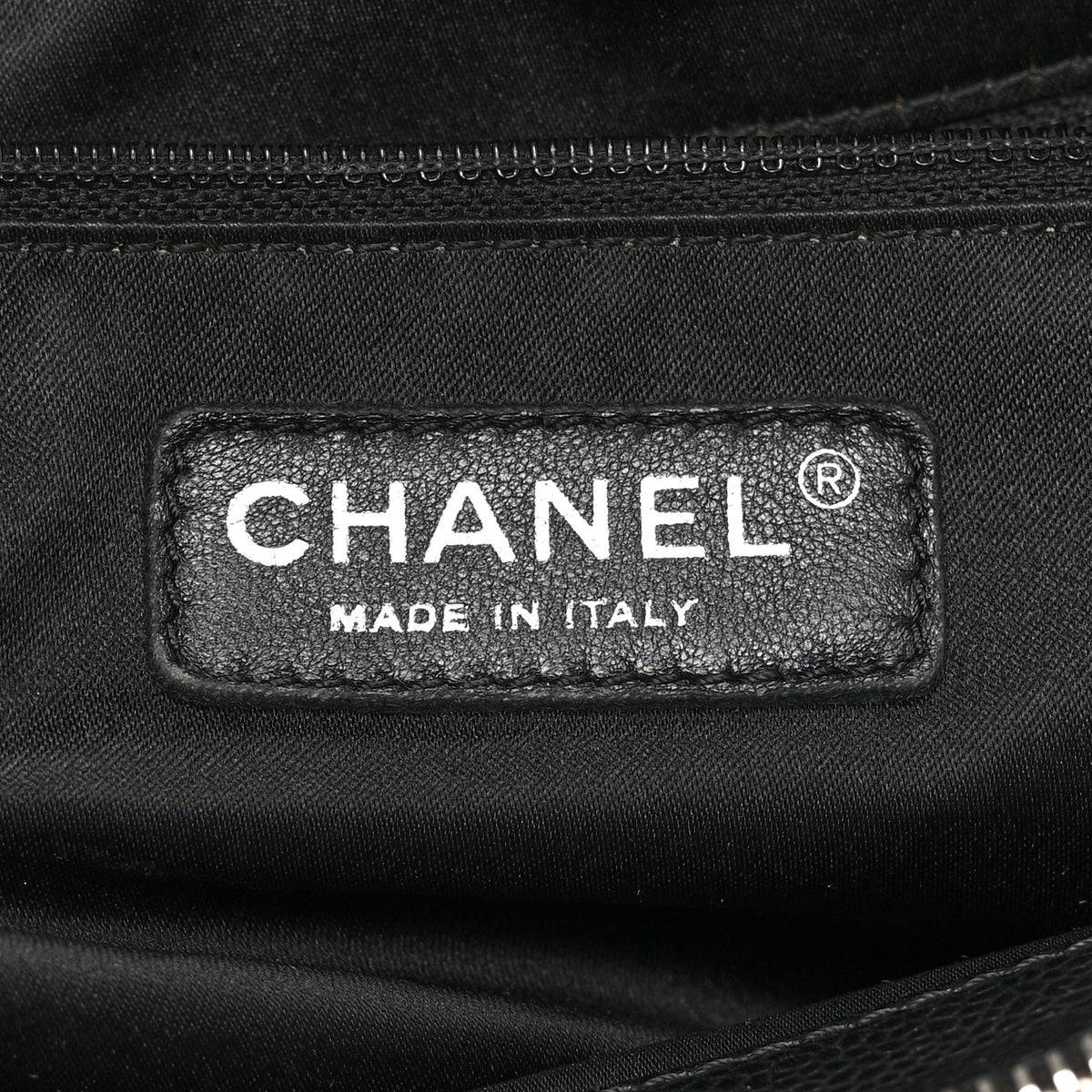 Caviar Quilted XL Grand Shopping Tote GST Black