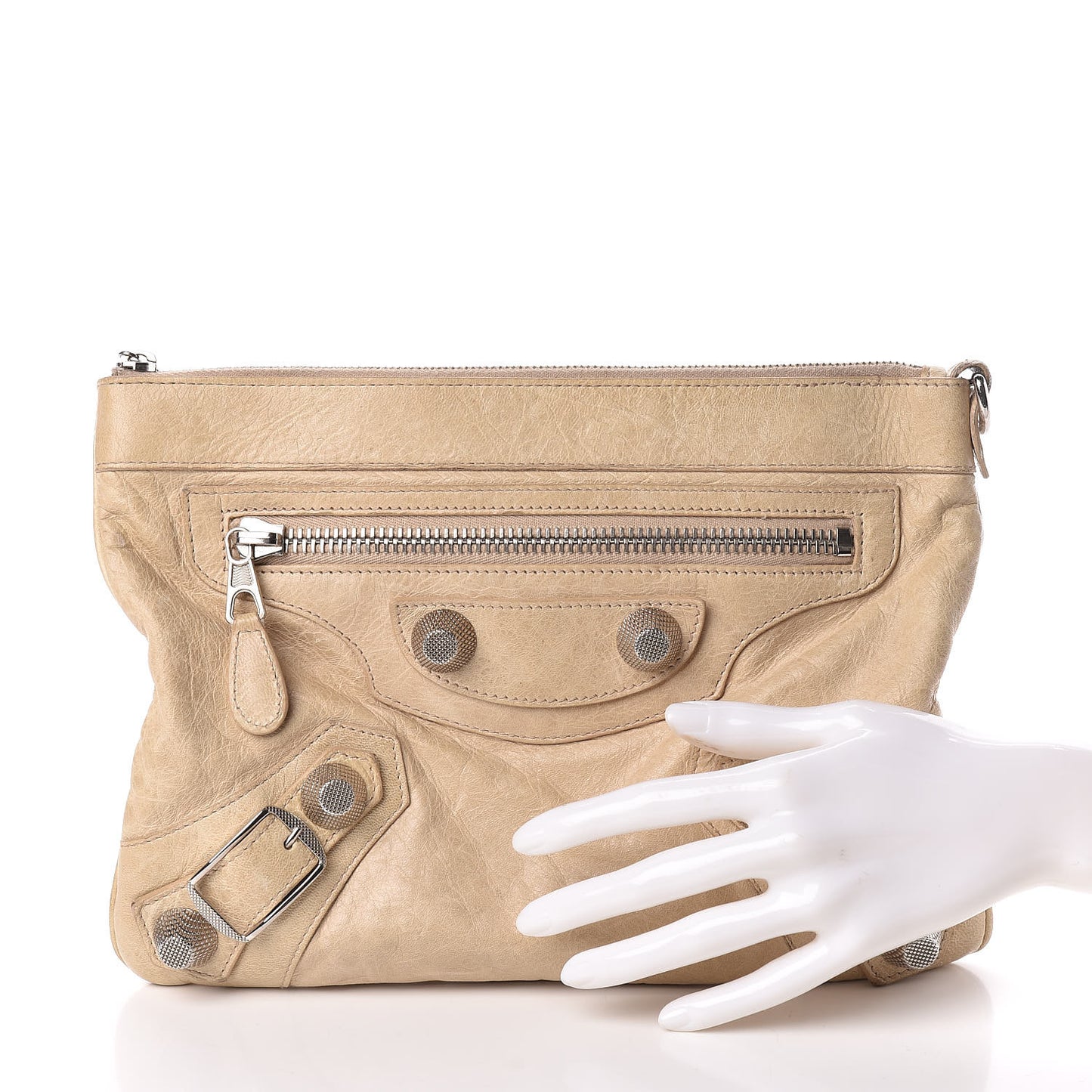 Agneau Giant 21 Silver Hardware Flat Handle Clutch Praline