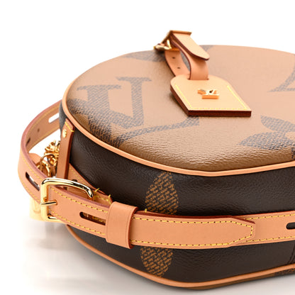 Louis Vuitton Reverse Monogram Giant Boite Chapeau Souple 9 of 10