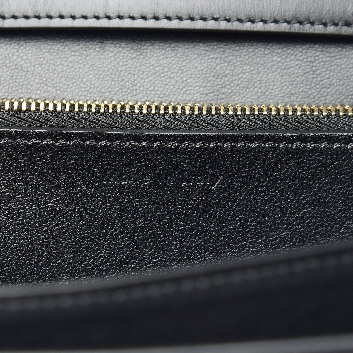 Box Calfskin Medium Classic Box Flap Bag Black