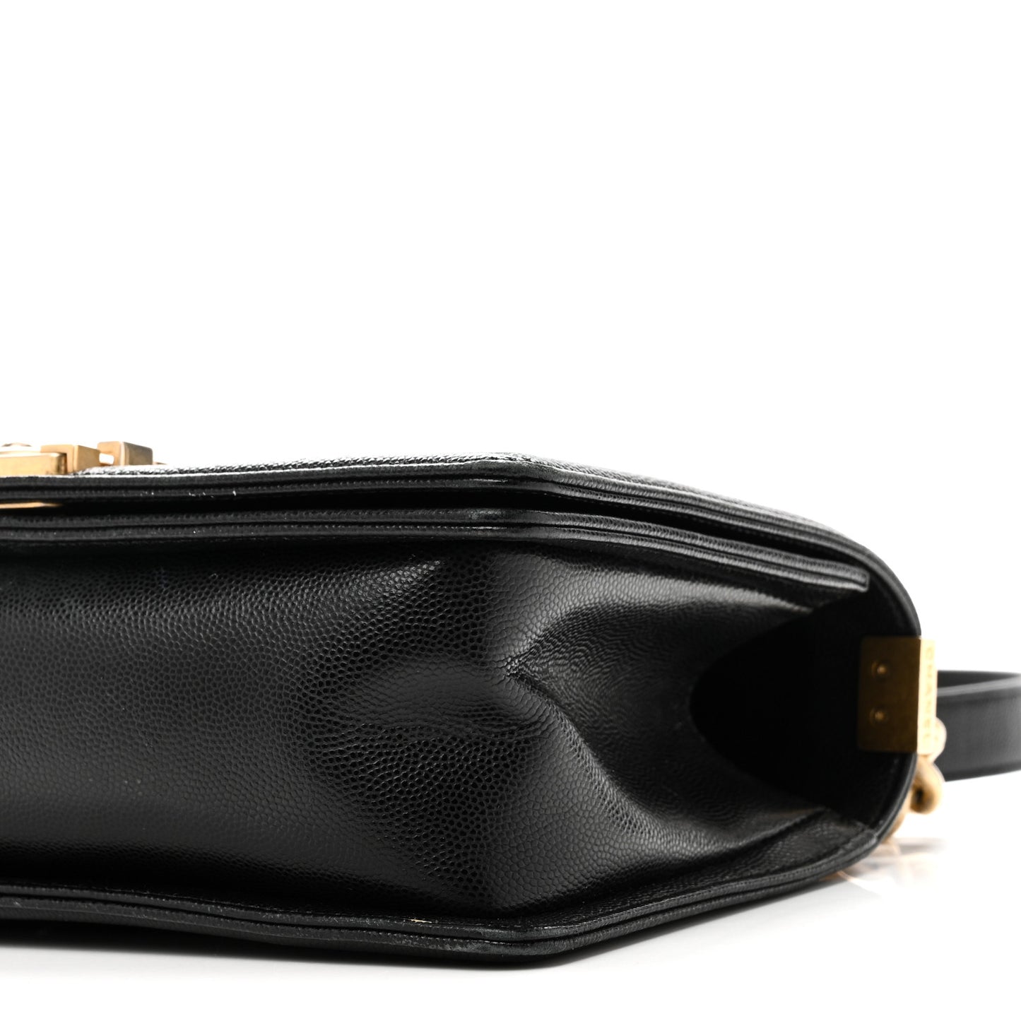 Caviar Quilted Medium Boy Flap Black