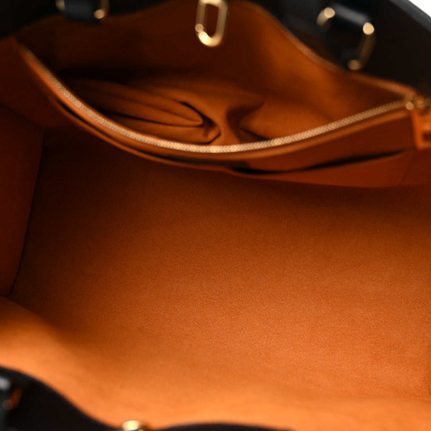 Empreinte Monogram Giant Onthego MM Black