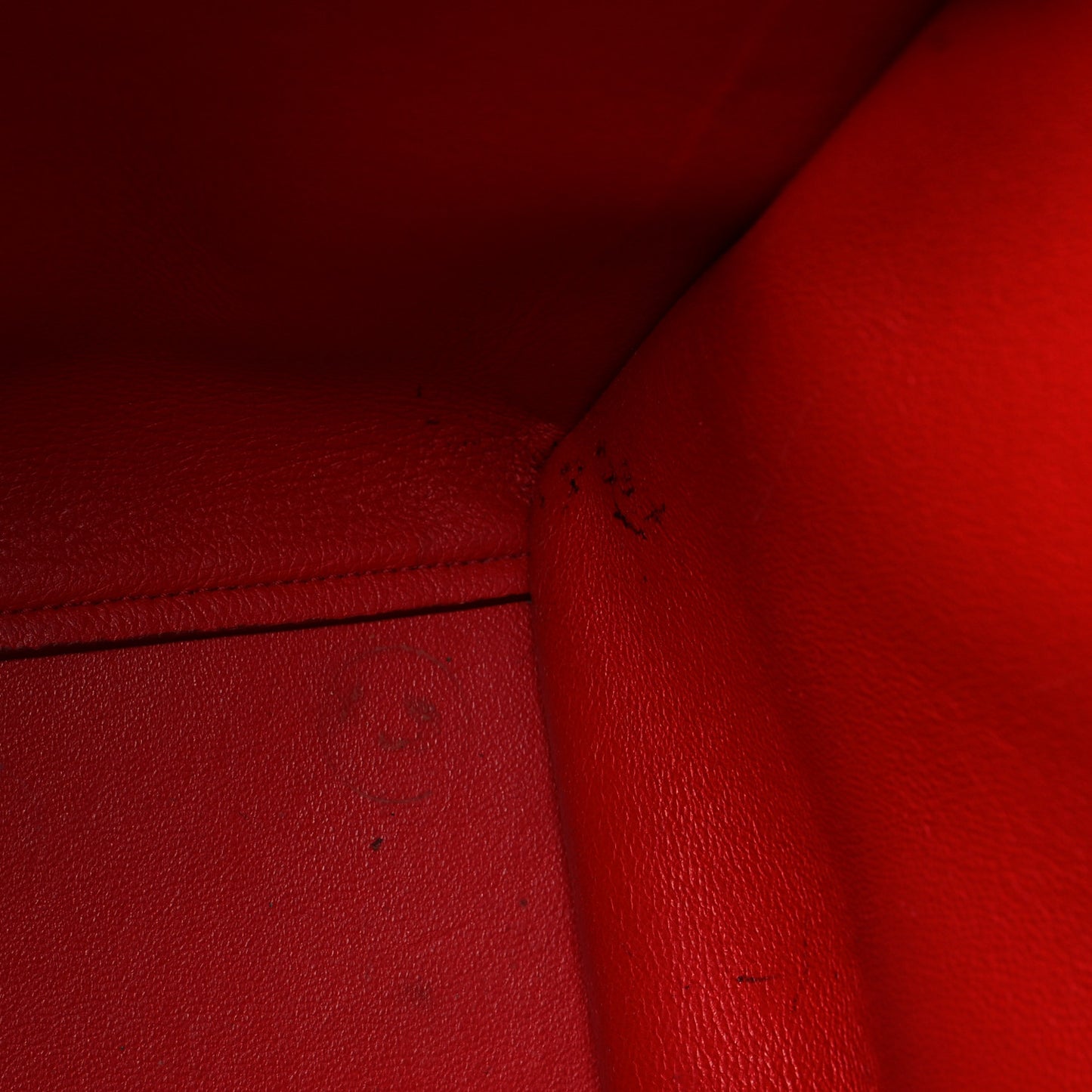 Drummed Calfskin Suede Medium Trapeze Coquelicot