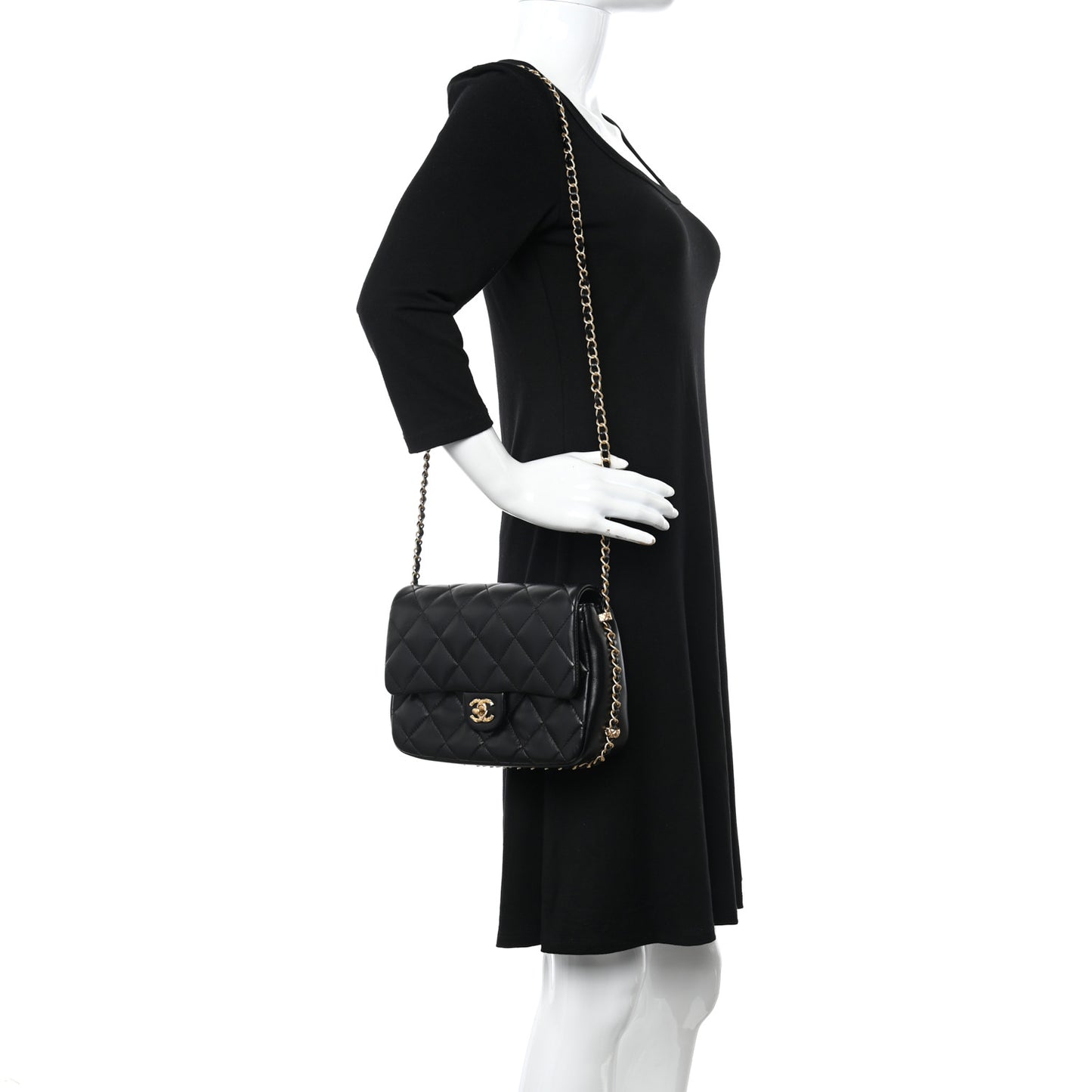 Lambskin Quilted CC Medium Dynasty Flap Black