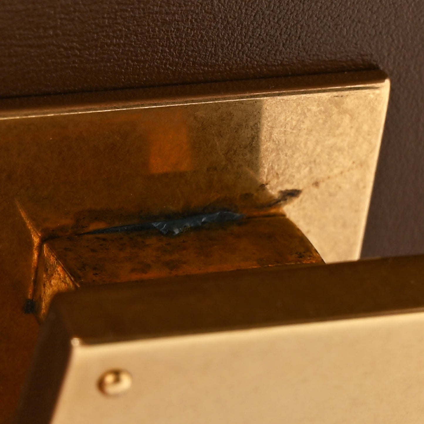 Box Calfskin Medium Classic Box Flap Bag Camel