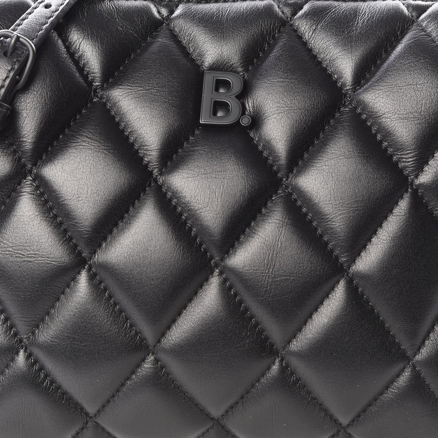 Nappa Calfskin Quilted Touch B Camera Shoulder Bag Black