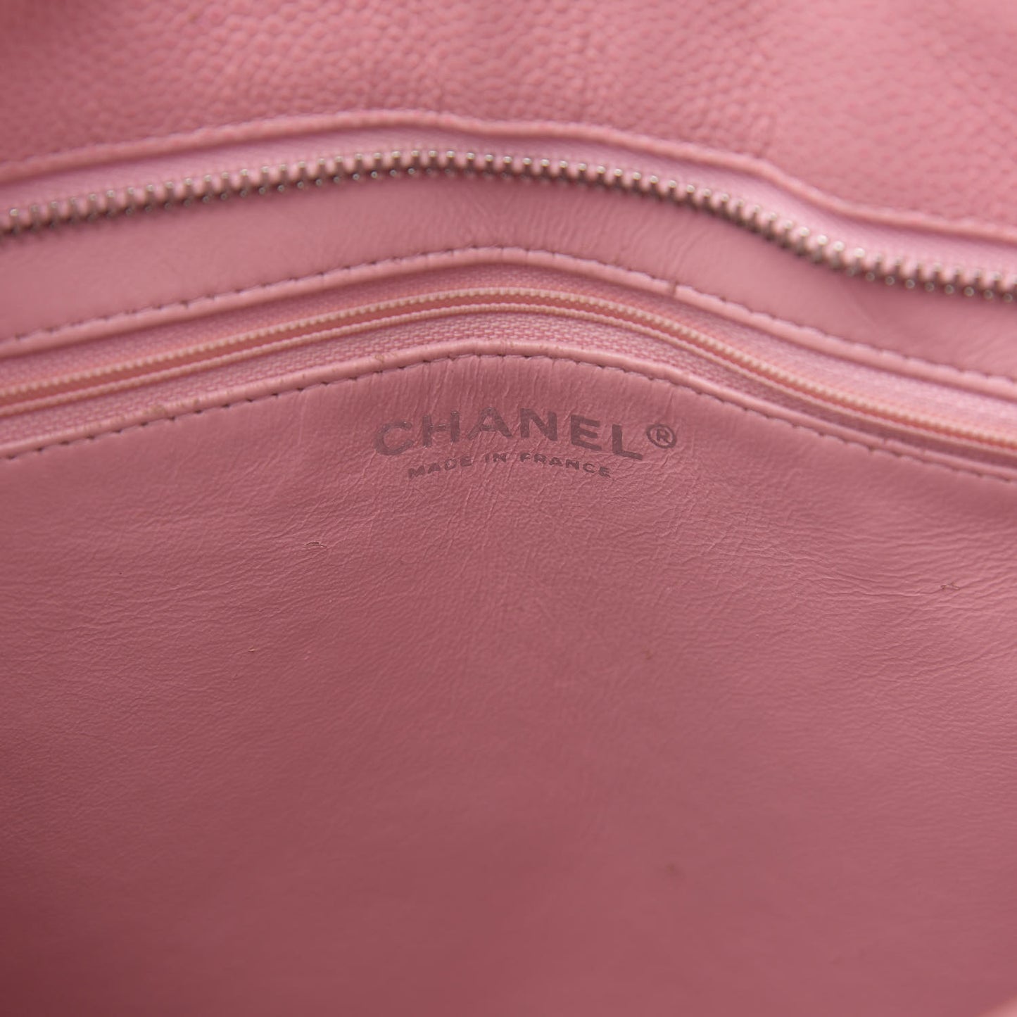 Caviar Quilted Medallion Tote Light Pink