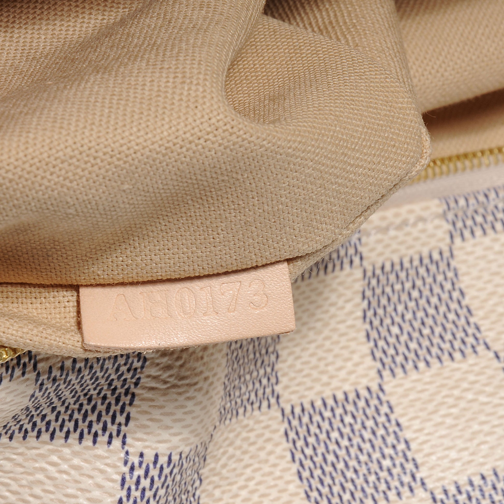 Louis Vuitton Damier Azur Soffi 6 of 7