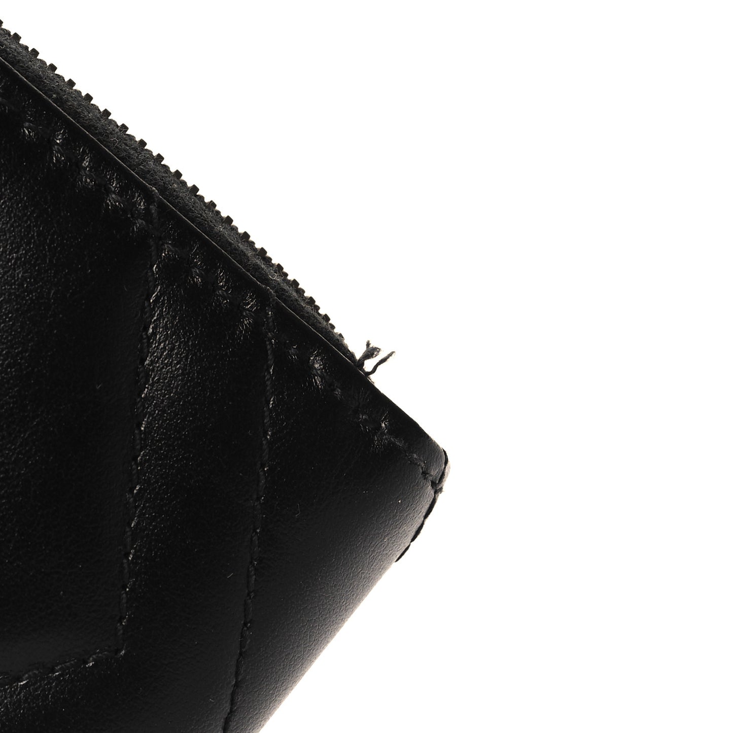 Calfskin Matelasse GG Marmont Zip Around Wallet Black
