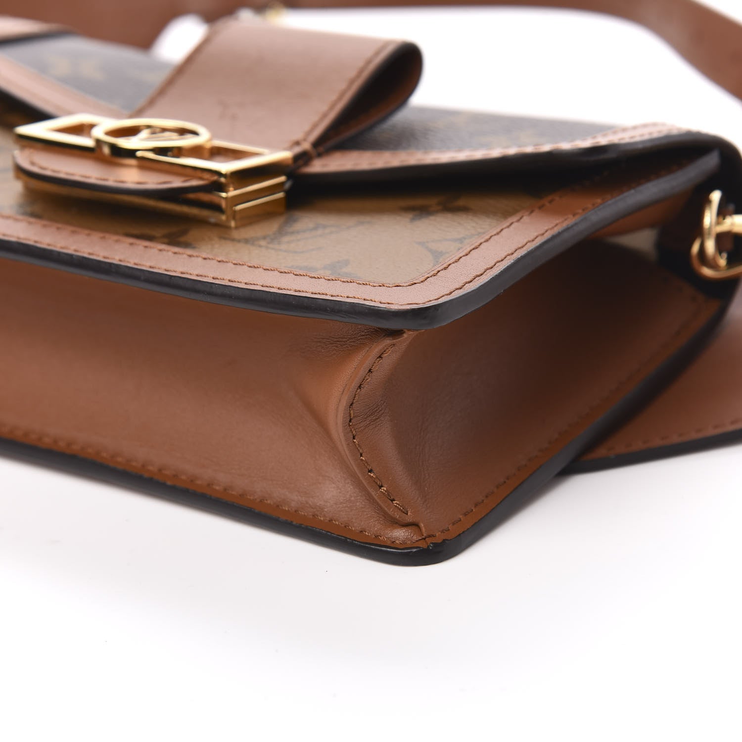Louis Vuitton Reverse Monogram Dauphine Bumbag 8 of 9