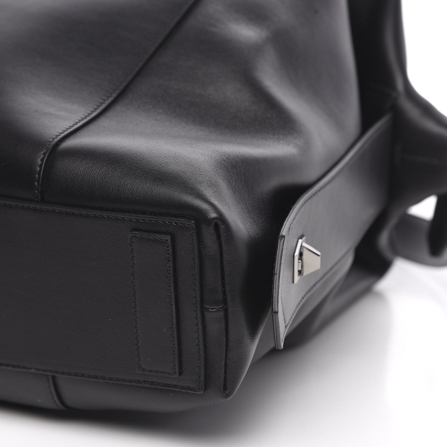 Smooth Calfskin Large Soft Antigona Black