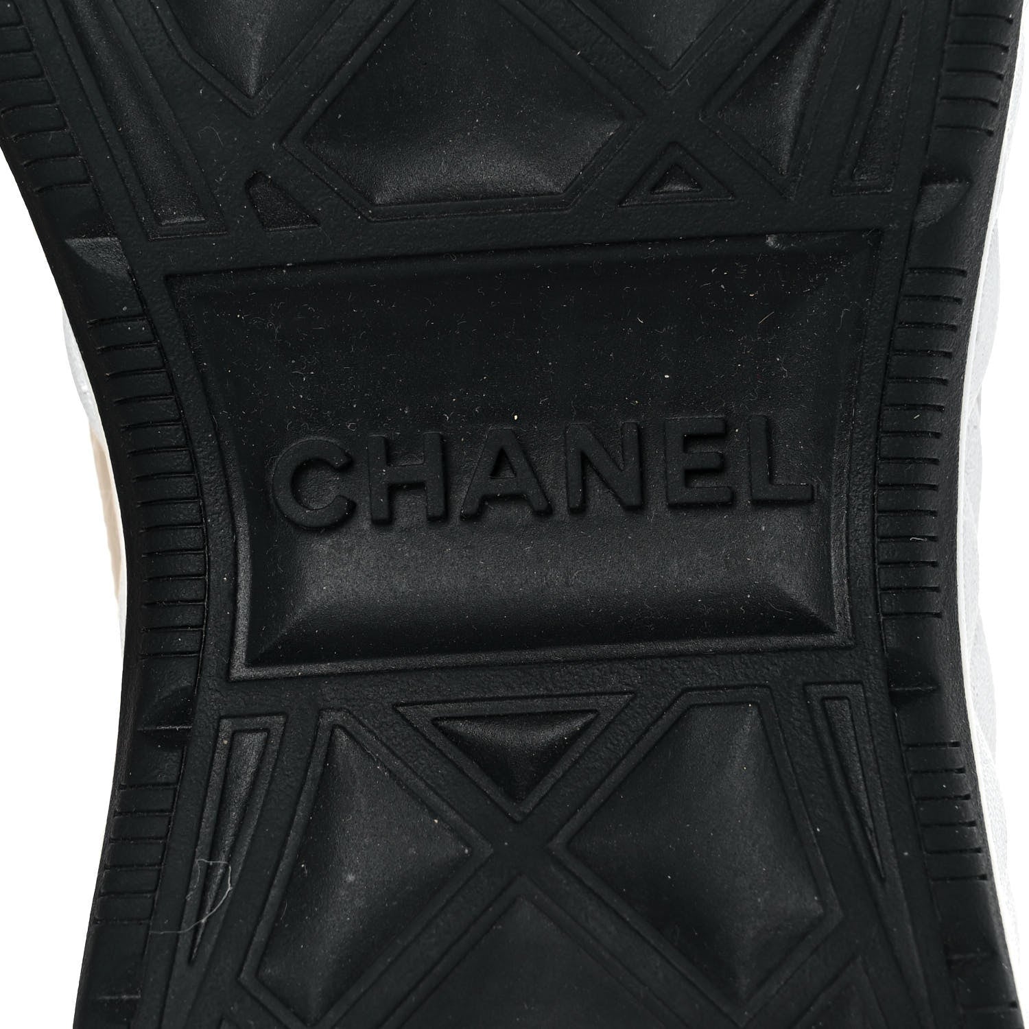 Chanel Velvet Calfskin Mixed Fibers CC Sneakers Ivory 37.5 Black 7 of 9