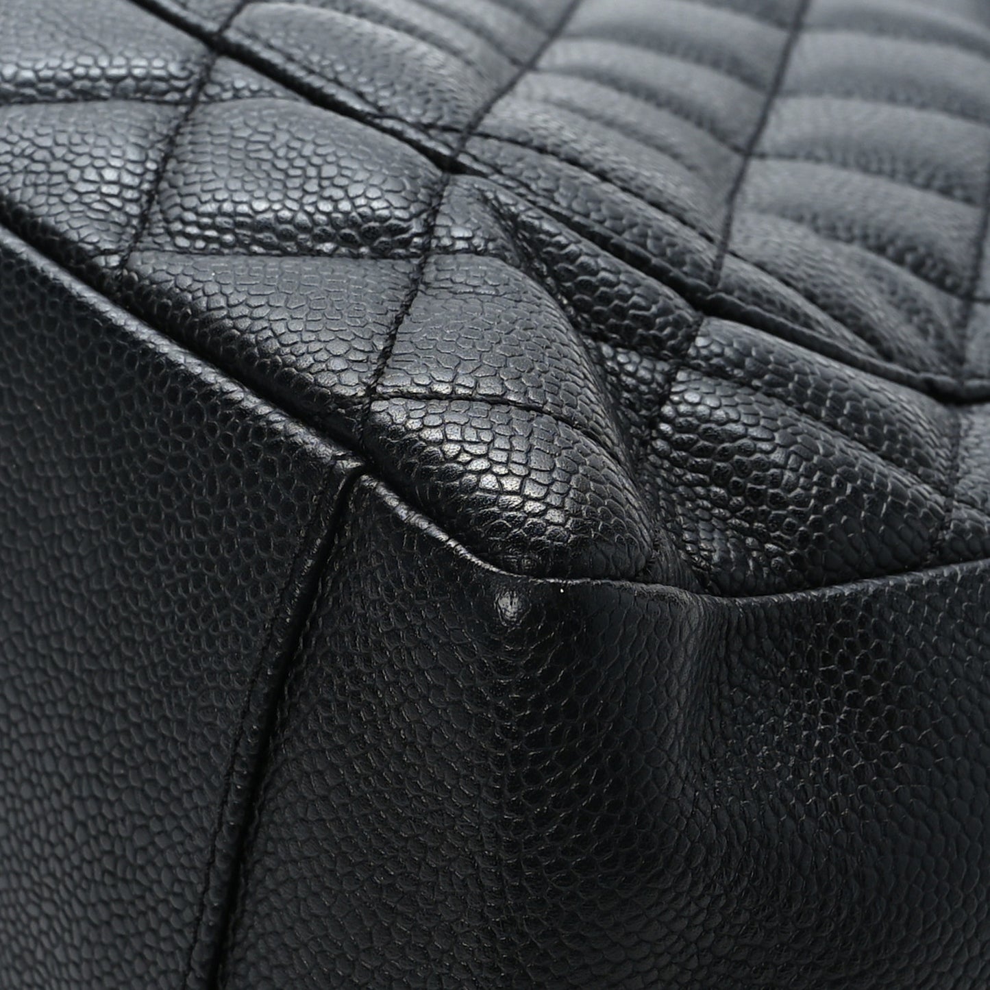 Caviar Quilted Grand Shopping Tote GST Black