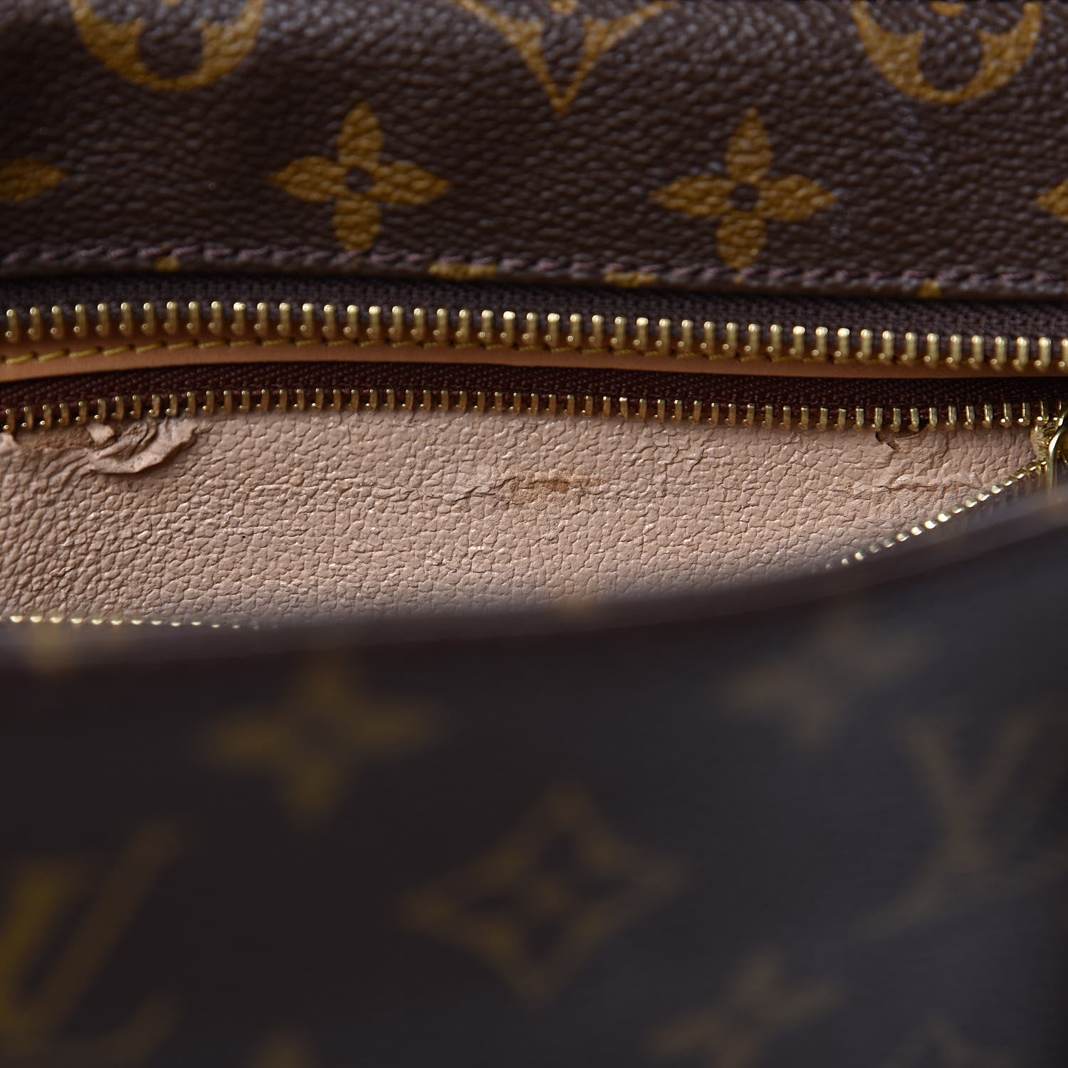 Louis Vuitton Monogram Luco 8 of 15