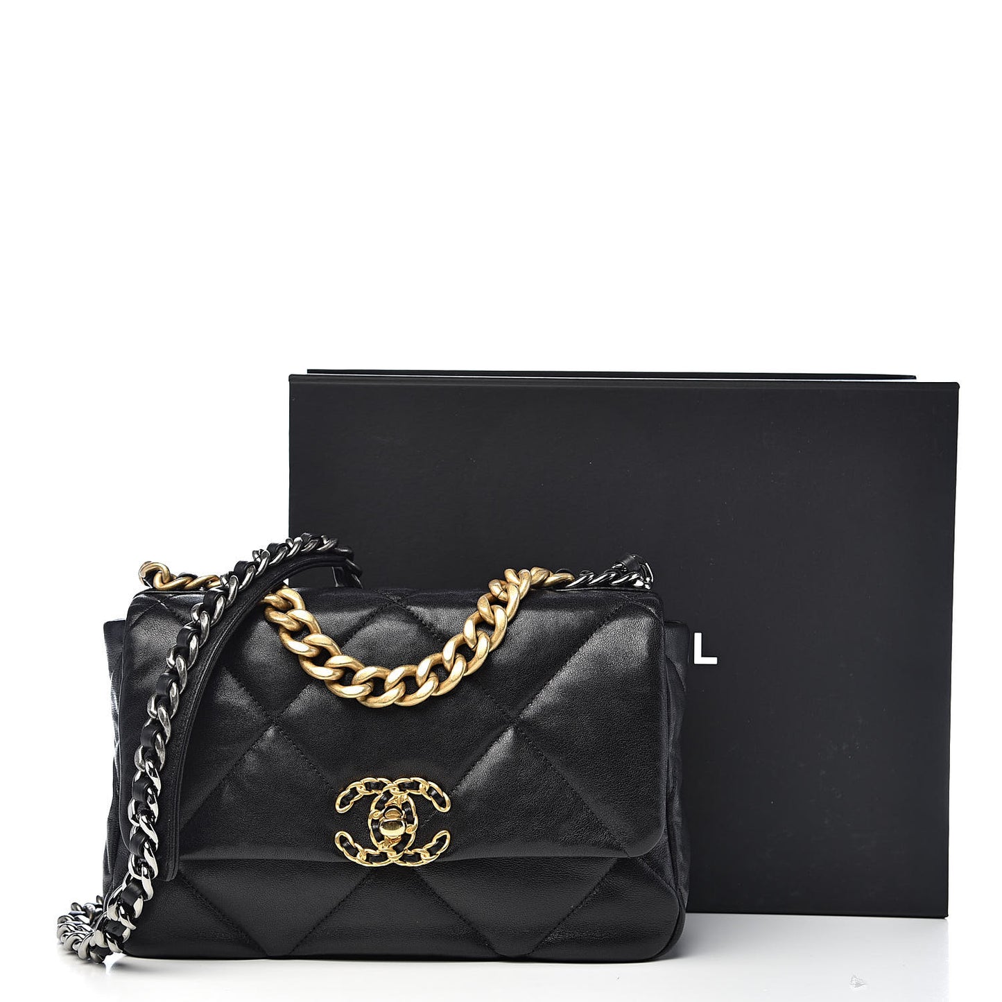 Goatskin Quilted Medium 19 Flap Black